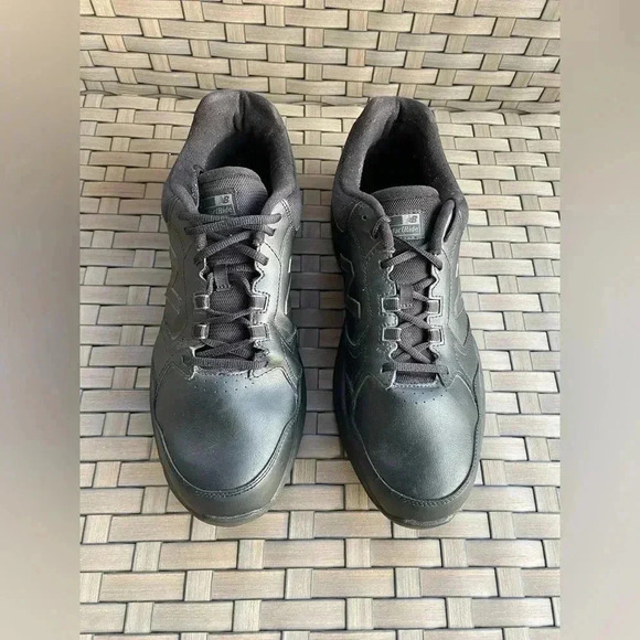 New Balance Men’s 411v1 Comfort Ride Sneaker Size 15 Color Black - Picture 3 of 6